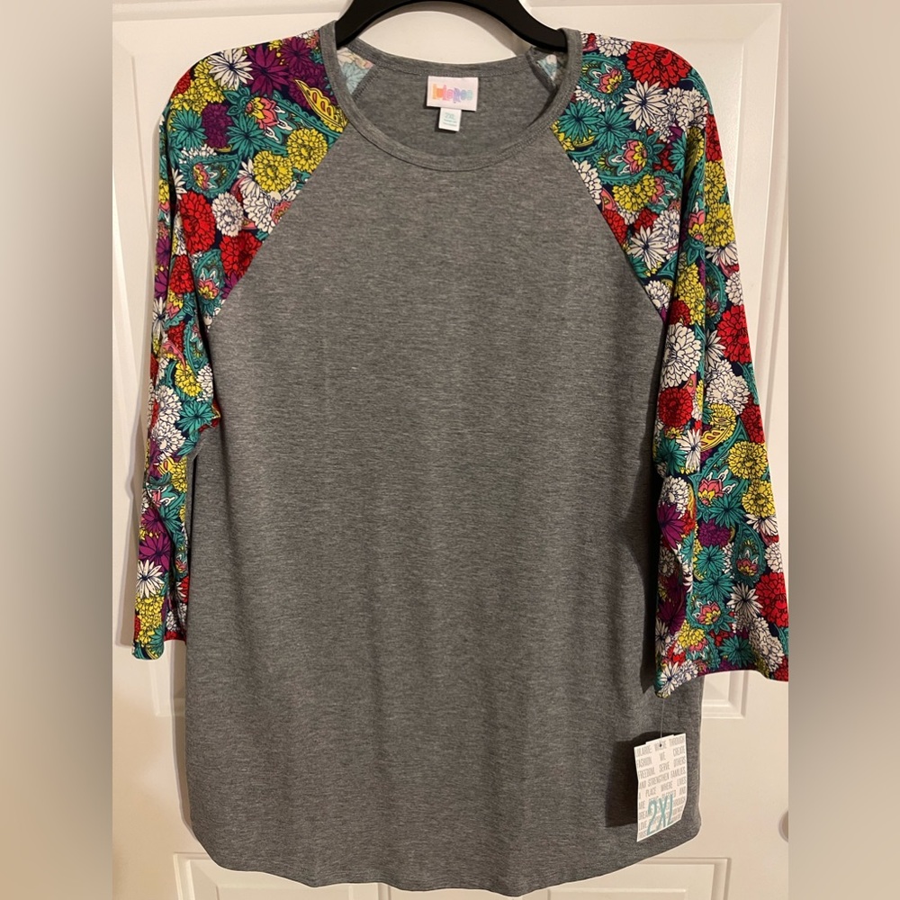 LuLaRoe 3/4 sleeves Randy top 2XL NWT